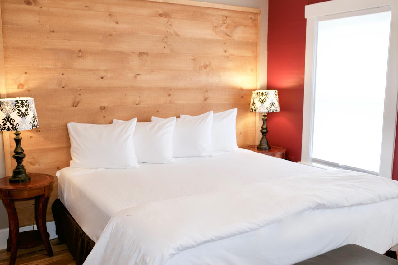 Inn At Kampfires Dummerston Center Εξωτερικό φωτογραφία